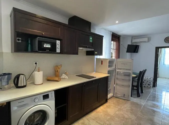 Apartment In The Cliff & **** *